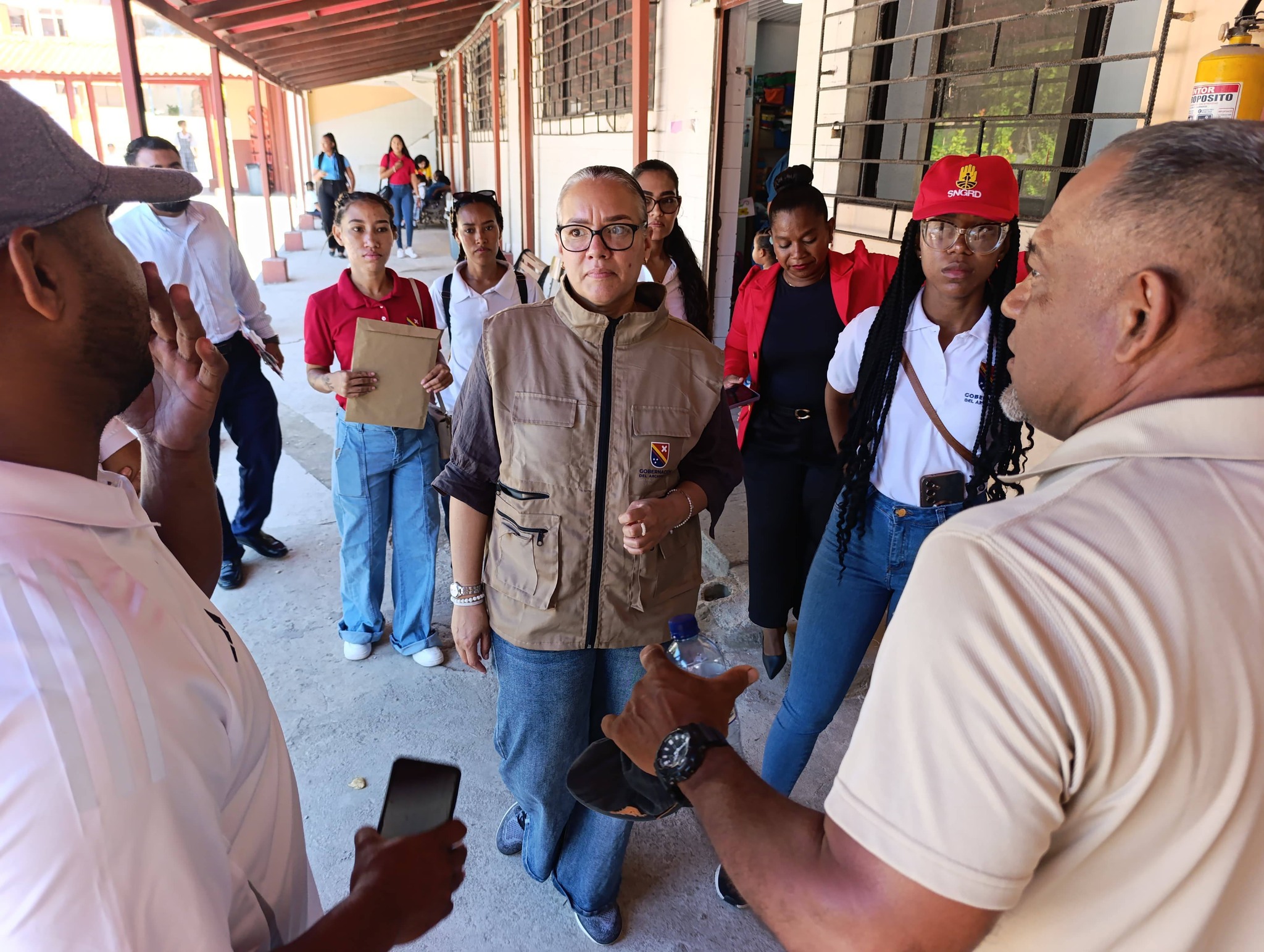 APRENDIENDO EN LOS COLEGIOS A RESPONDER EN EMERGENCIAS