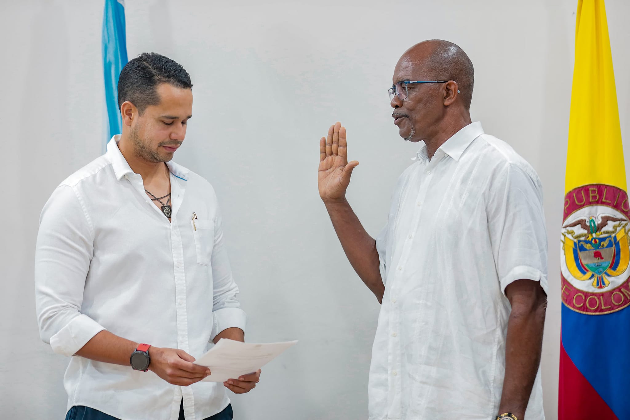 Pastor Ricardo Gordon May Es Posesionado Como Nuevo Secretario De Educación Del Archipiélago